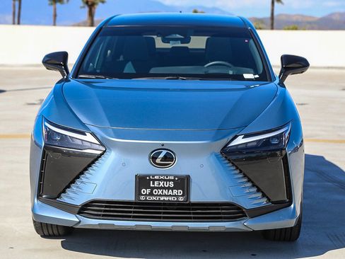 Used 2023 Lexus RZ 450e Premium w/ Accessory Package (Z1) image 2