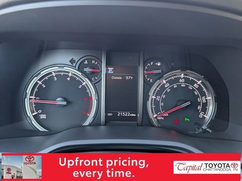 Used 2024 Toyota 4Runner Limited AWD/4WD image 14