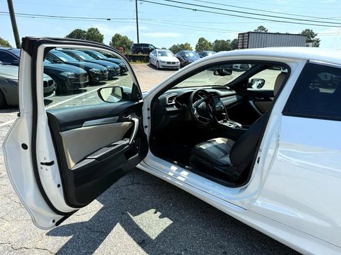 Used 2017 Honda Civic EX-L image 9