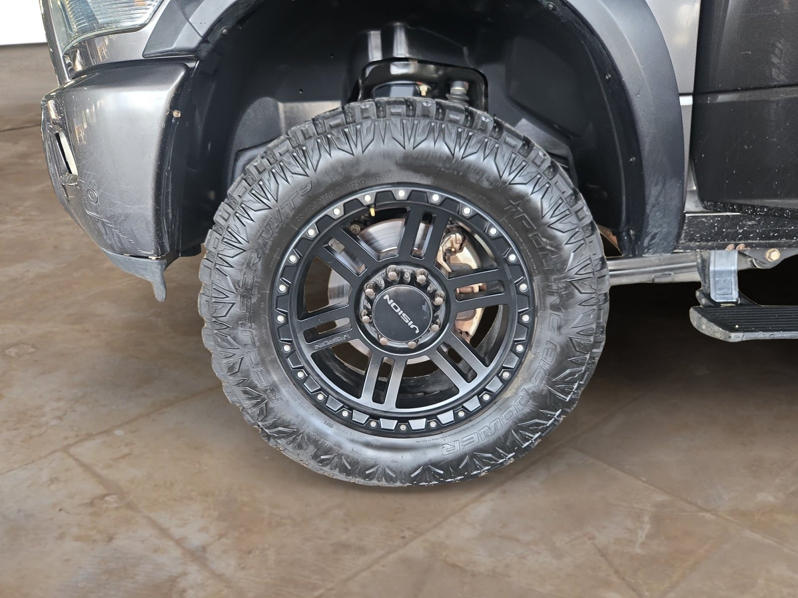 Used 2017 RAM 2500 Lone Star w/ Sport Appearance Group AWD/4WD image 31