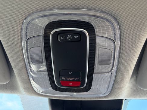 Used 2023 Hyundai Elantra SEL FWD image 33
