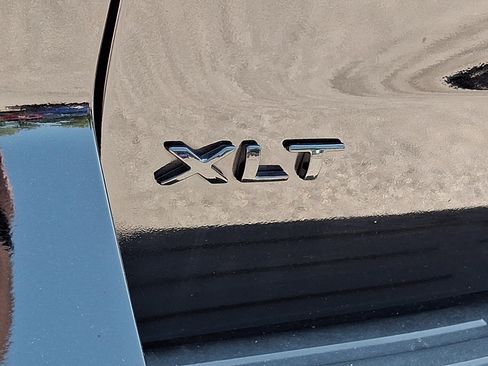 Certified 2022 Ford Expedition XLT AWD/4WD image 42