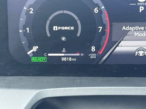 Used 2025 Toyota Tacoma TRD Off-Road AWD/4WD image 18
