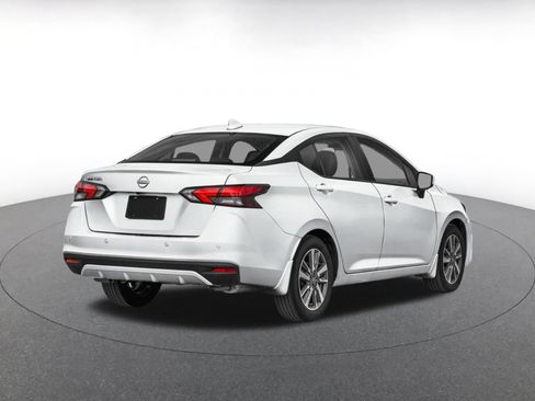 Used 2025 Nissan Versa SV FWD image 2