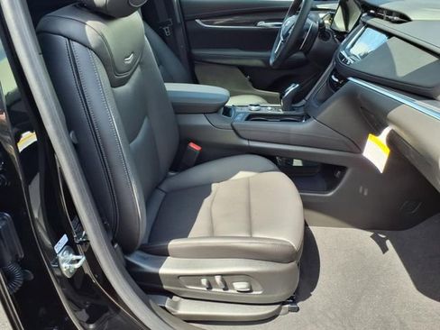 New 2025 Cadillac XT5 Sportv image 23