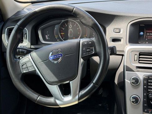 Used 2018 Volvo S60 T5 Dynamic w/ Vision Package image 13