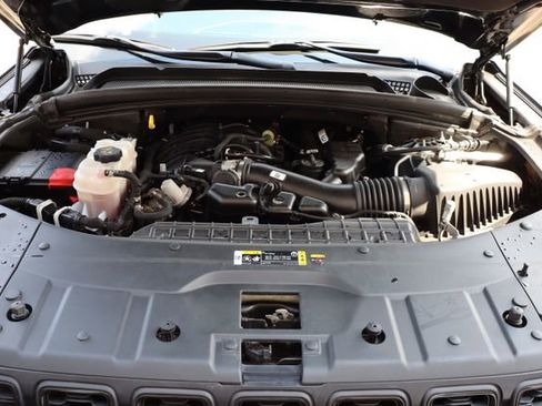 Used 2024 Jeep Grand Cherokee Limited w/ Black Appearance Package AWD/4WD image 45