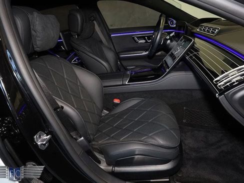 Used 2021 Mercedes-Benz Maybach S 580 4MATIC image 14