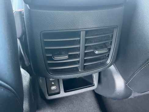 Used 2025 Kia Seltos S image 23