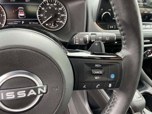Used 2023 Nissan Rogue SL w/ SL Premium Package FWD image 25