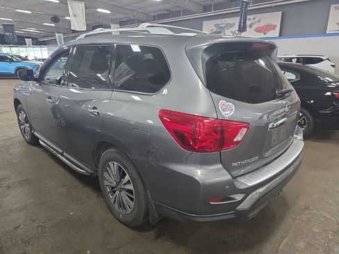 Used 2019 Nissan Pathfinder SV AWD/4WD image 4