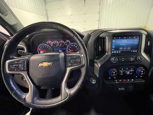 Used 2021 Chevrolet Silverado 1500 LT AWD/4WD image 39