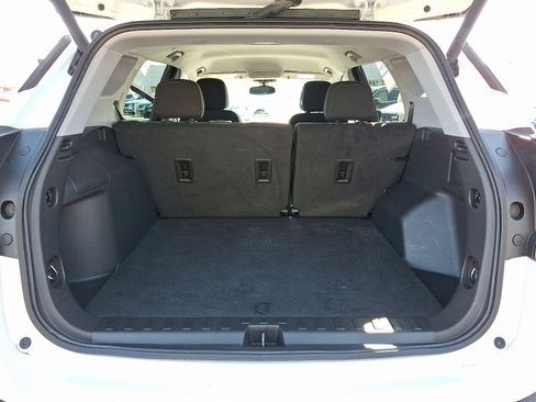 Used 2022 GMC Terrain SLE w/ Driver Convenience Package image 28