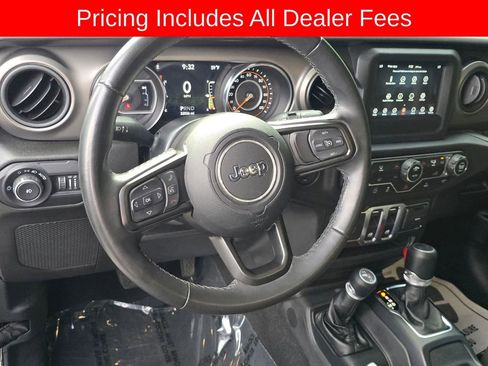 Used 2022 Jeep Wrangler Sport AWD/4WD image 11