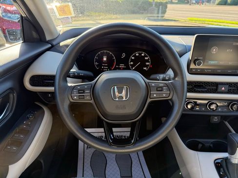 Certified 2023 Honda HR-V LX image 20