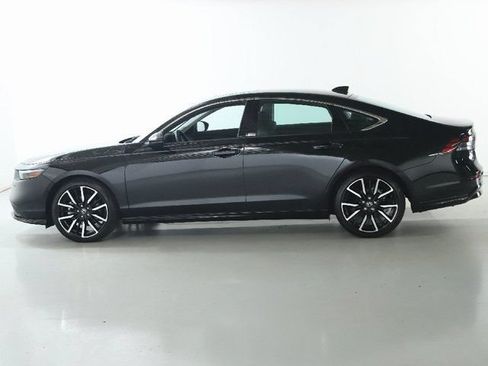 Used 2025 Honda Accord Touring image 39