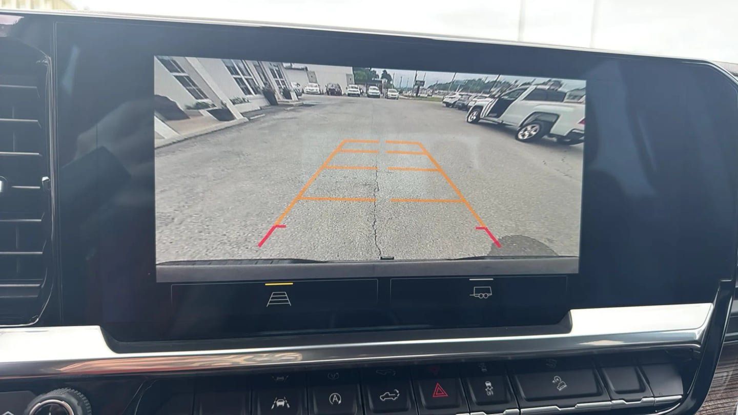 Used 2022 Chevrolet Silverado 1500 RST AWD/4WD image 18