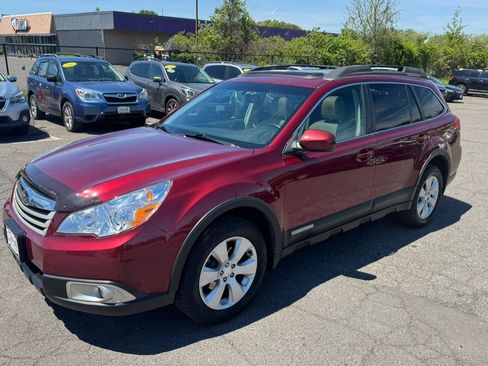 Used 2011 Subaru Outback 2.5i Premium AWD/4WD image 20