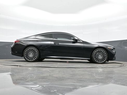 Used 2024 Mercedes-Benz CLE 300 4MATIC Coupe image 39