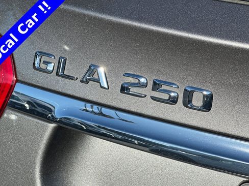 Used 2015 Mercedes-Benz GLA 250 image 24