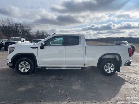 Used 2023 GMC Sierra 1500 SLE image 10