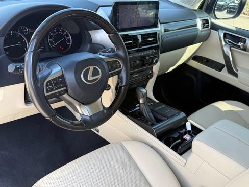Used 2022 Lexus GX 460 Luxury w/ Off Road Package AWD/4WD image 8
