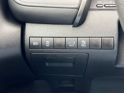 Used 2021 Toyota Camry LE FWD image 36