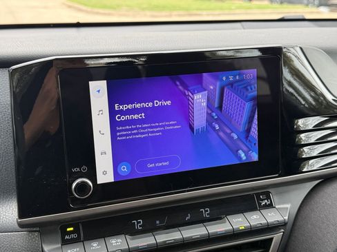 Used 2025 Toyota Camry LE image 20