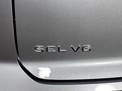 Certified 2023 Volkswagen Atlas Cross Sport SEL R-Line AWD/4WD image 25