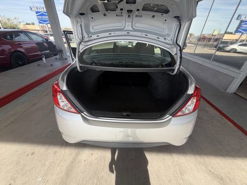 Used 2015 Nissan Versa S Plus FWD image 19