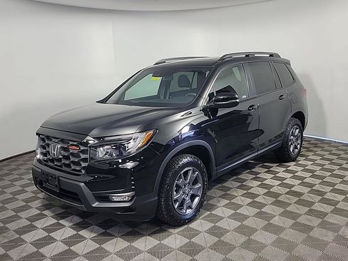 Certified 2024 Honda Passport TrailSport image 10