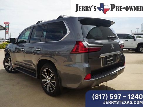 Used 2020 Lexus LX 570 4WD w/ 3rd Row & Luxury Pkg image 2