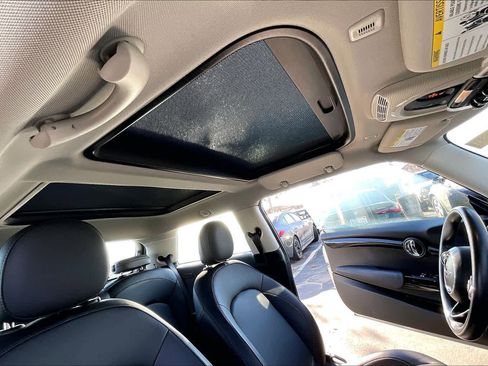 Used 2020 MINI Cooper 2-Door Hardtop image 23