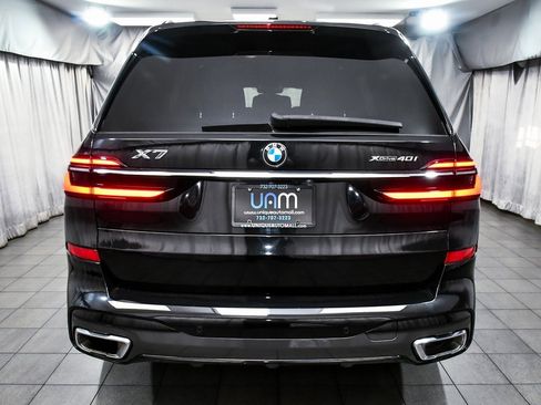 Used 2023 BMW X7 xDrive40i w/ M Sport Package image 5