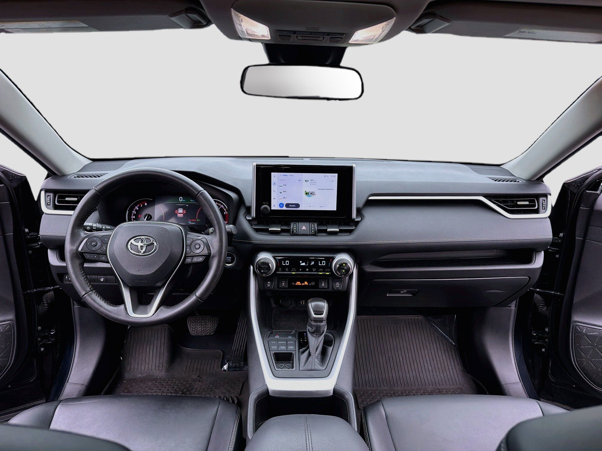 Used 2023 Toyota RAV4 XLE Premium AWD/4WD image 9