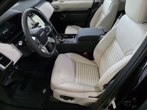 New 2026 Land Rover Discovery Dynamic SE AWD/4WD image 10
