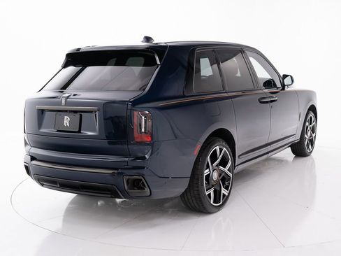 New 2026 Rolls-Royce Cullinan Black Badge image 5