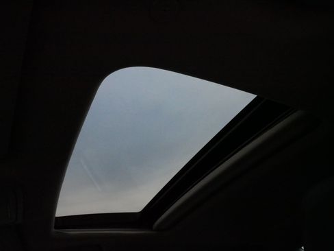 Used 2023 Honda Accord EX-L image 33