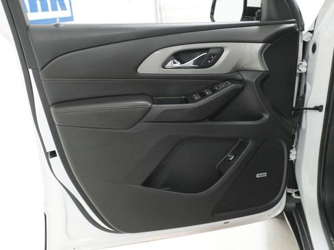 Used 2020 Chevrolet Traverse LT w/ LT Premium Package FWD image 25