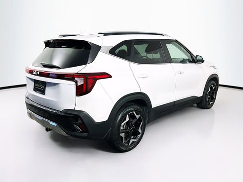 Used 2024 Kia Seltos EX image 9