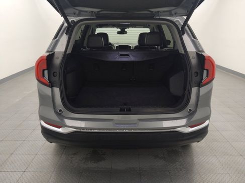 Used 2023 GMC Terrain SLT w/ Infotainment Package II image 29