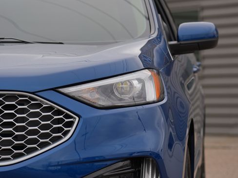 Used 2024 Ford Edge SEL w/ Convenience Package image 12