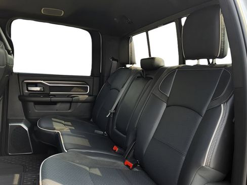 Used 2025 RAM 3500 Laramie AWD/4WD image 28