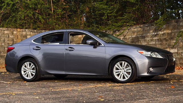 Used 2014 Lexus ES 350 w/ Premium Package FWD image 3