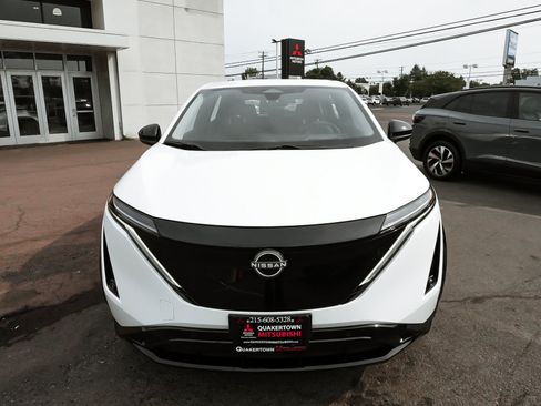 Used 2024 Nissan Ariya AWD image 2
