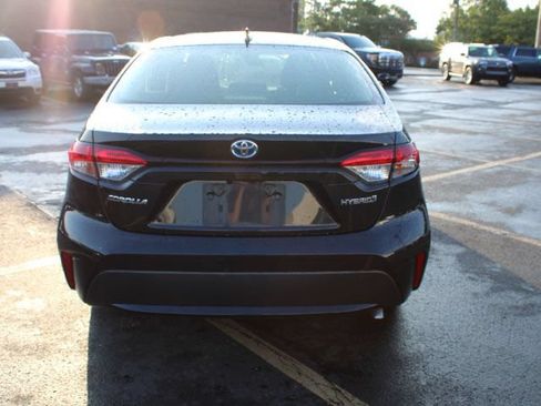 Used 2020 Toyota Corolla LE FWD image 6