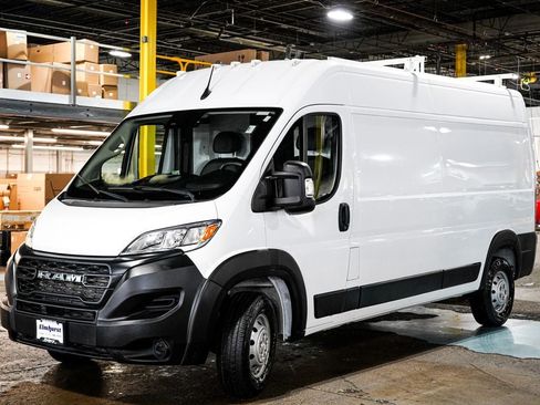 Used 2023 RAM ProMaster 3500 FWD image 3
