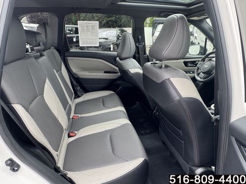 Used 2025 Subaru Forester Limited AWD/4WD image 32