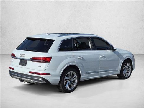 Used 2023 Audi Q7 3.0T Prestige AWD/4WD image 5