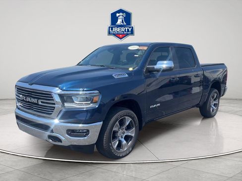 Used 2023 RAM 1500 Laramie AWD/4WD image 1